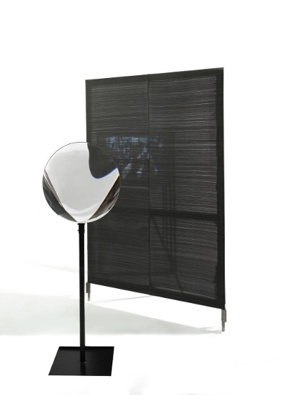 Untitled, 2013.  Screen woven with horsehair  and steel tripod legs, and optical lens. Courtesy of the artist, VI, VII (Oslo), and Balice Hertling.